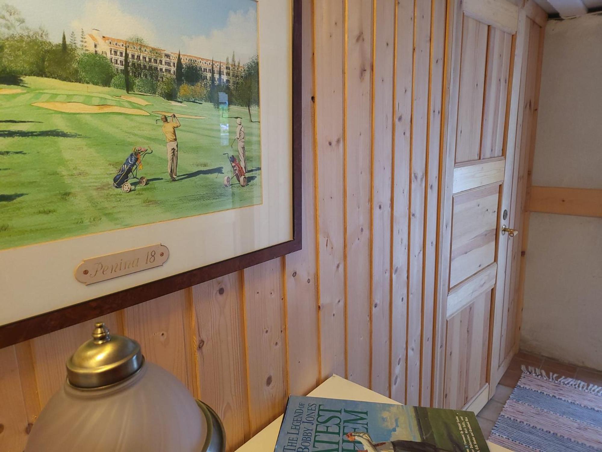 Villa Lilla Huset Med Stor Traedgardstomt Naera Golf Och Hav Trosa Exterior foto